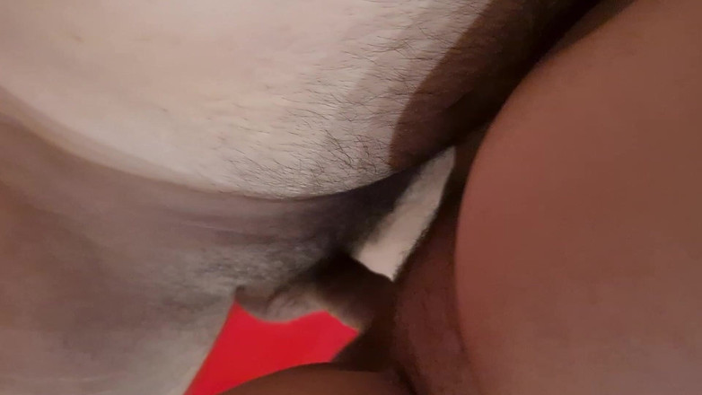 Testicarl: 妊娠中の熟女妻が浮気中にお尻を犯され、アナル中出し