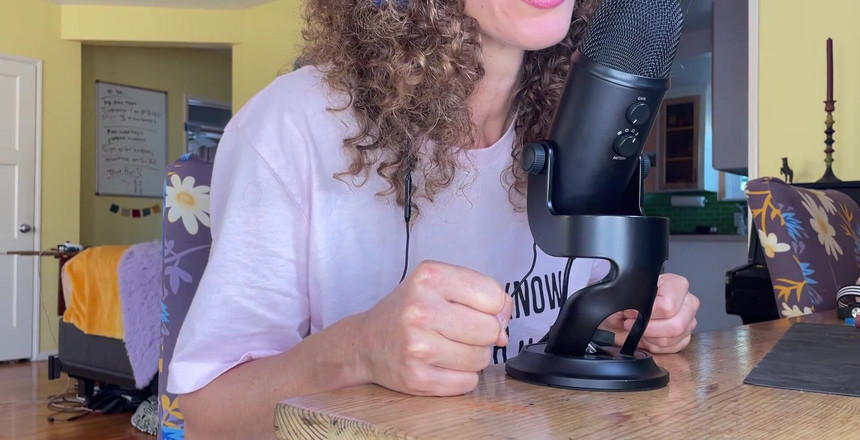 VibeWithMommy: Asmr rollspel: fru fusk bekännelse. Härs en live tappning av...