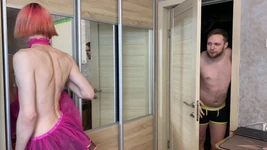 Estaba festejándose sus ojos en mí - Artem Suchkov