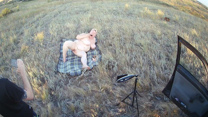 Zona901: Masturbuje kundičku s hračkami