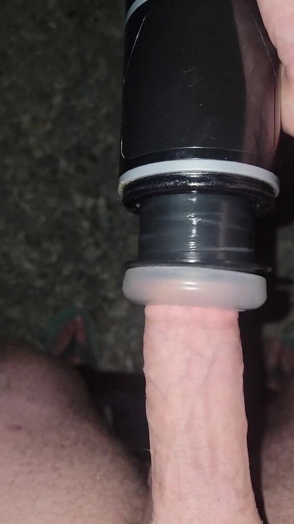 Burford Bradley: *Teaser* Landstraßen-mastubration, spät in der nacht schwanzmelken
