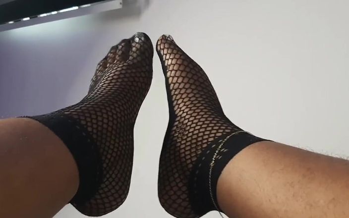 Mara Exotic: Jen nohy v Síťovaných ponožkách Tease