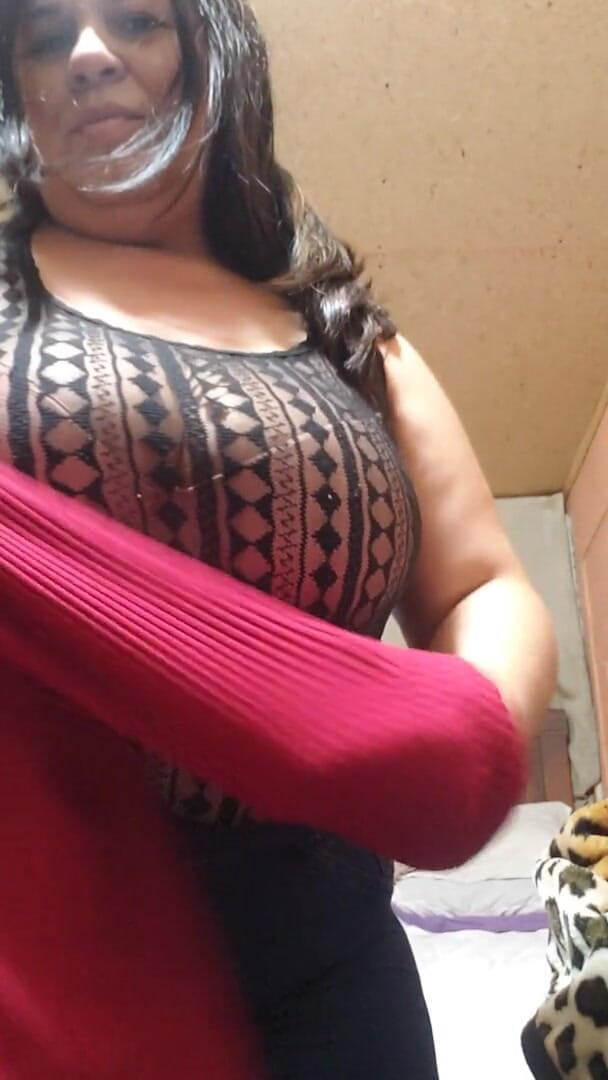 Riderqueen: Stepmom ass worship hot.
