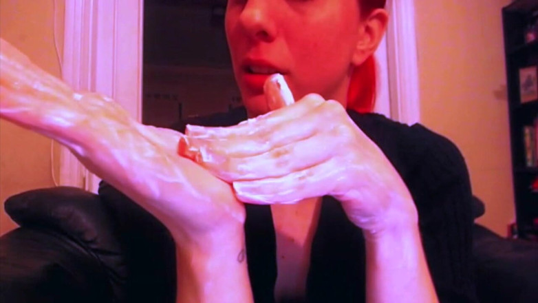 Quinn brooks: โลชั่นมือฉัน