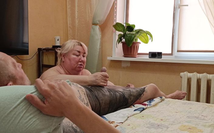 Zona901: La suocera mi masturba il cazzo con olio