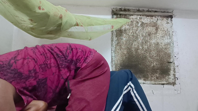 SanskariGirl1: Une indienne desi se fait sodomiser sur Holi