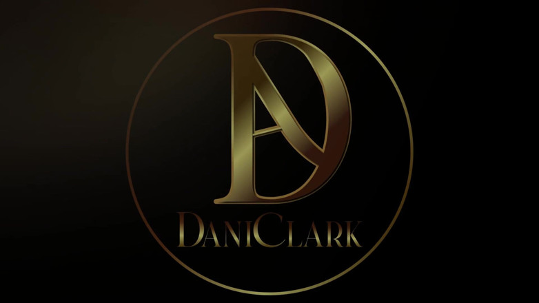 DaniClark: Makcik Berfikir Untuk Bermain Jenis Permainan Lain Dengan Saya