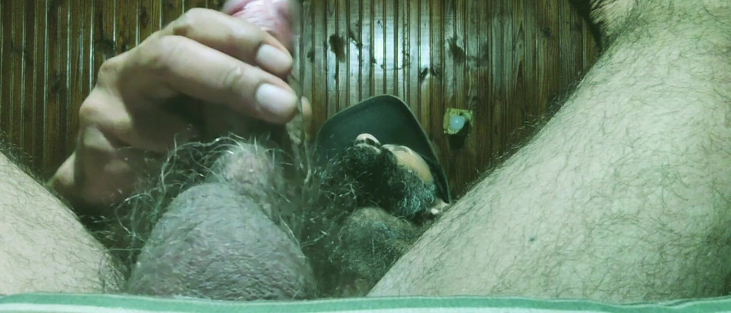 Stink HairyMale: Fußfetisch und Rauchen