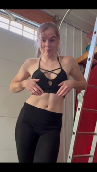 Do You Like It When I Flash You During My Workout?