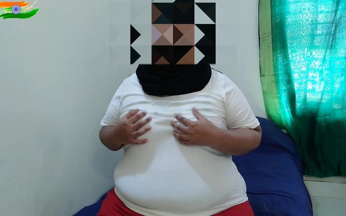 Aria Mia: Endonezyalı Müslüman seksi kadın sikişmek için eve getirildi