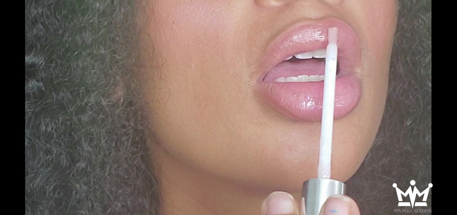 My Amula Goddess: 私の唇、本当に好きじゃない?