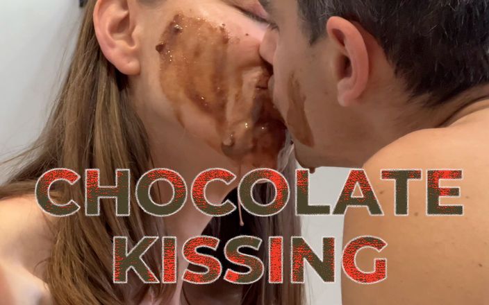 Wamgirlx: Galaxy chocolate kissing - baisers profonds, snogging dans du chocolat fondu