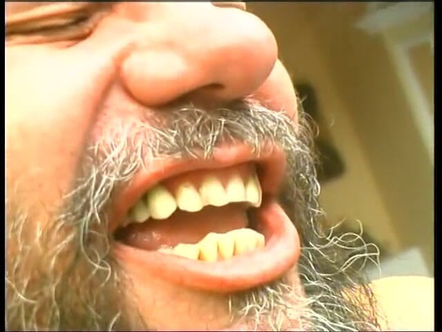 Xfucks: Cara mais velho gosta de foder duas putas com tesão