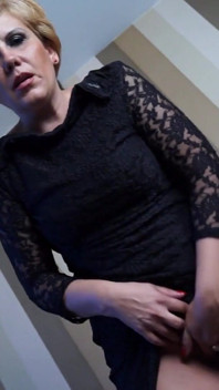 Classy Mature Woman Maya Is Horny and Fucks Herself
