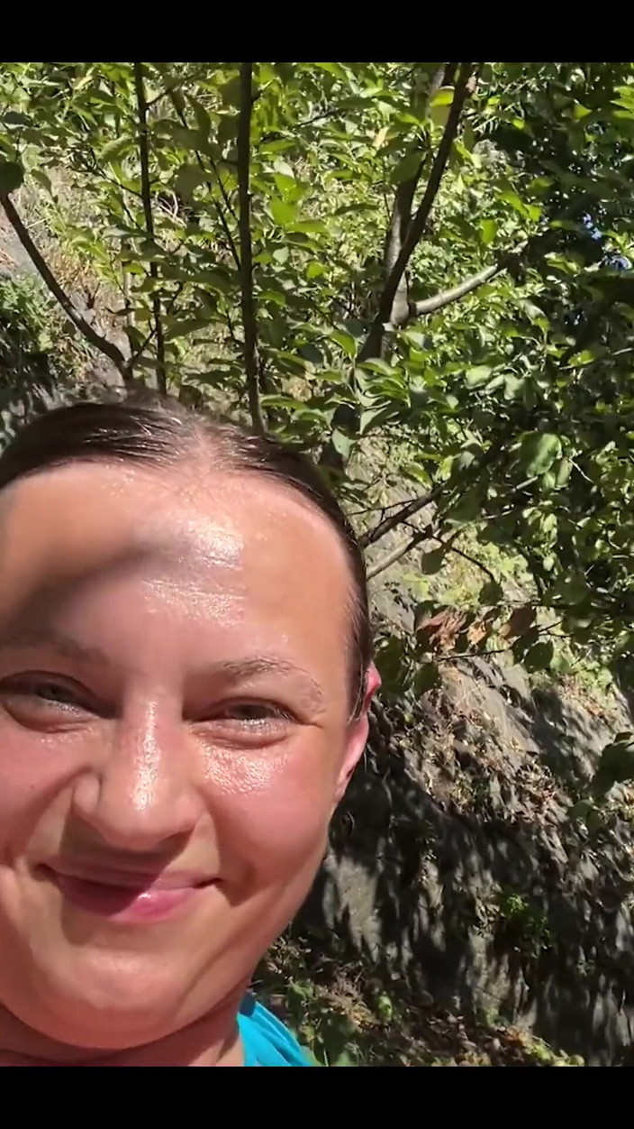 Crypto Mommy: क्या तुम देखना चाहते हो कि मेरा पूरा दिन कैसे चला जाता है?