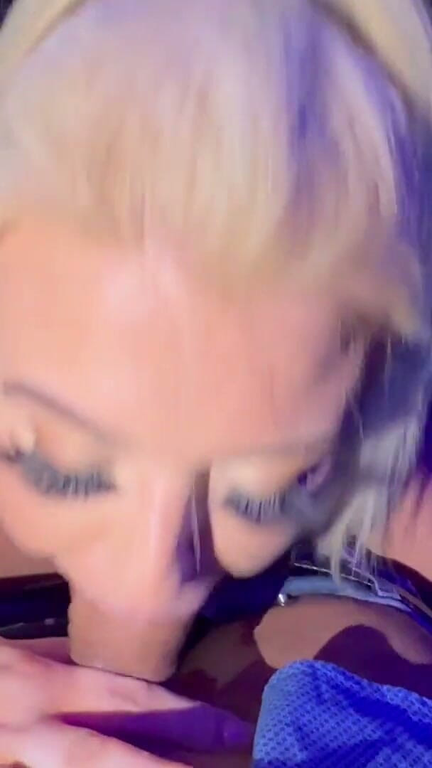 Island Boy Vids: Strip Club Blowjob with Blonde BBW Babe Chanel Barbie
