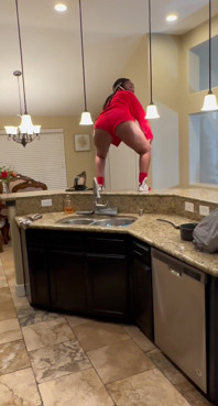 Big Booty Ebony Kitchen Top Ass Clapping