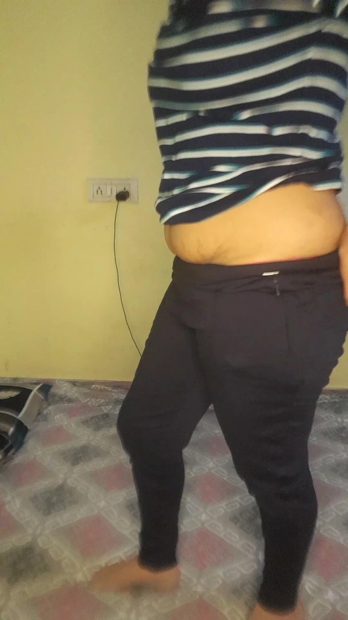zarahkhan: Bengali Muslim Girl Wants a Dick