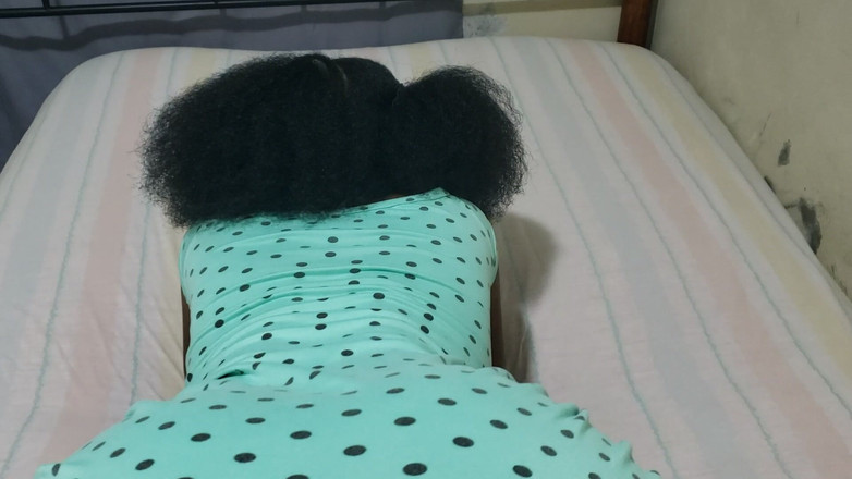 Lovemina: Snědl bys moji kundičku, moje mokrá kundička Stříkání na tvého...