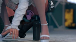 교복을 입고 병을 따먹는 젊은 계집애 : 순종적인 게임 플레이