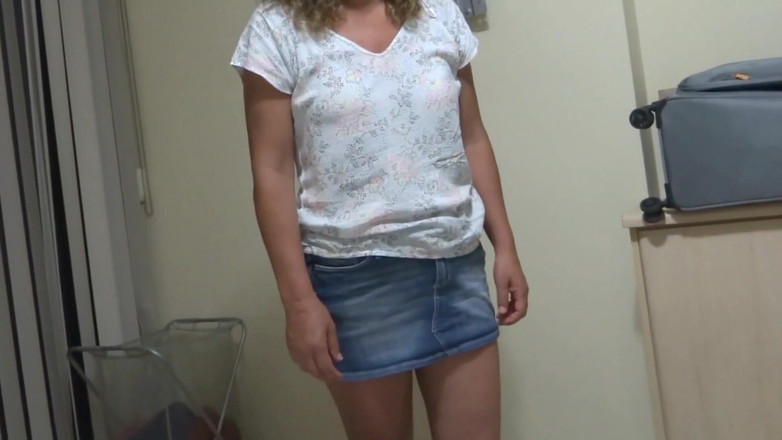 Ardientes69: Poprvé latina masturbuje před nevlastním synem po pláži a dostane...