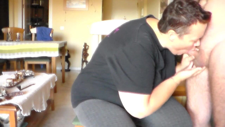 Sex hub couple: John is giving Jen a big cum facial