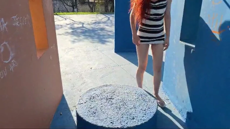 ksalnovinhos: I Take My Wife To The Park To Show Off