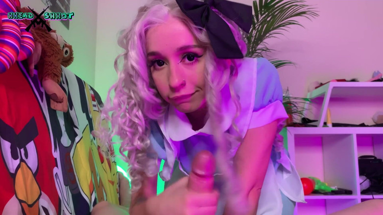 Alice Bong: AliceBong ในแดนของการดูดควย