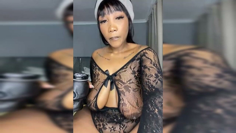 Legendary Booty Overdose: Gorda rabuda grandona striptease &s esguicha masturbação