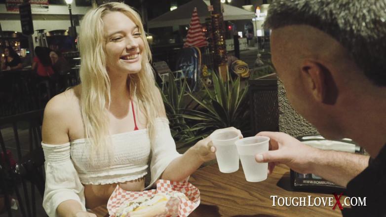 ToughLoveX: TOUGHLOVEX เซ็กส์สามคนกับสาวผมทองเซ็กซี่ Kenna James