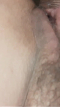 Pov closeup itil raksasa ini dipukuli sama peler suamiku.