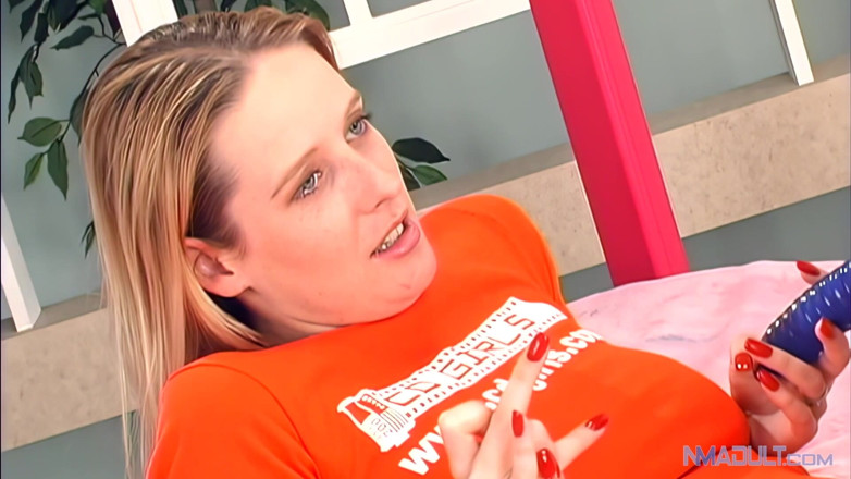 New Media Adult: Ögonbindel Cassie