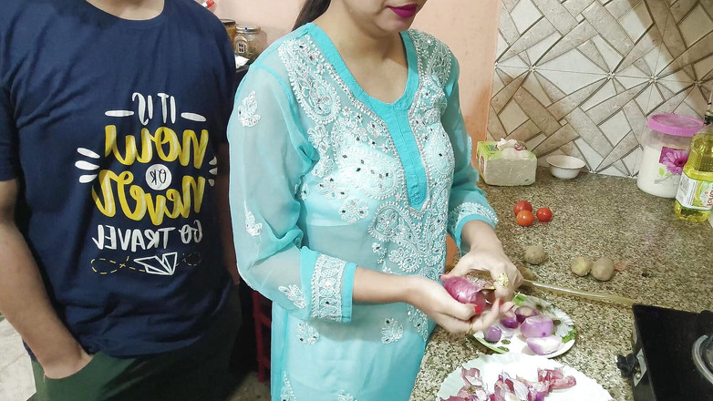 Hornycouple149: Индийскую женщину дези жестко трахнул ее муж на хинди