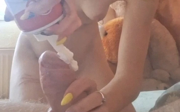MollyVIP: Sweet Cream on Big Cock