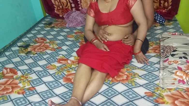 Manjushukla: 初めて彼女の部屋で彼女とセックスする。