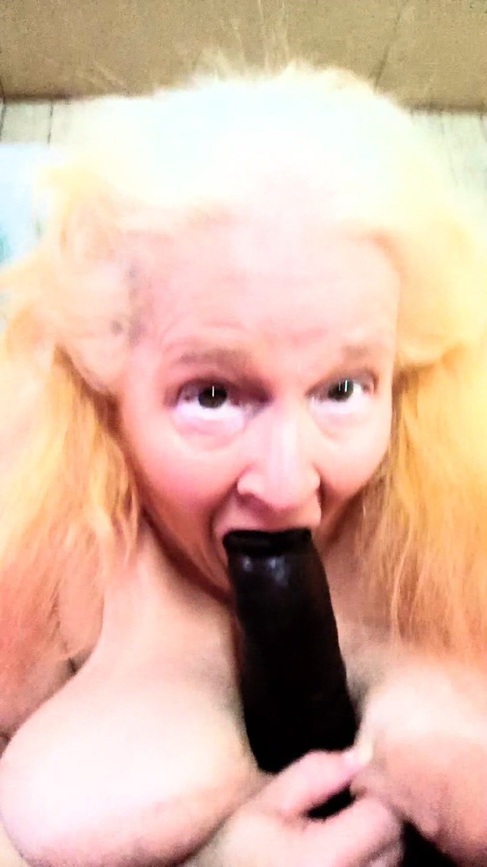 HerculesnVENUS: Kongkek tetek dan banyak menghisap zakar dan lelaki ini mengongkek...