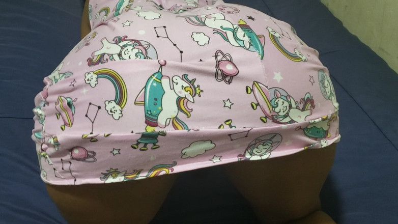 Lovemina: Büyük götlü götlü zenci prenses arkadan çekimleri seviyor