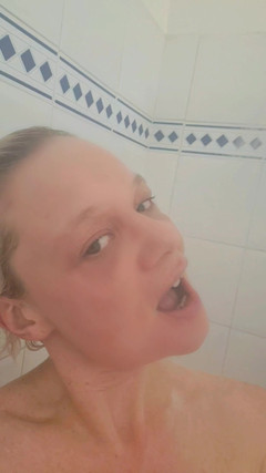 Sofy13: Fun in My Bath