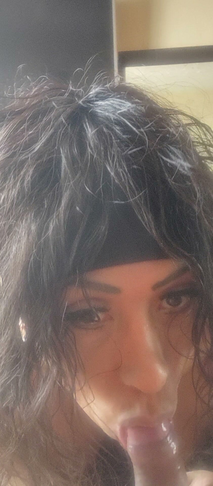 Conchita Grey TS: Lahodný orální sex dokončen I Love