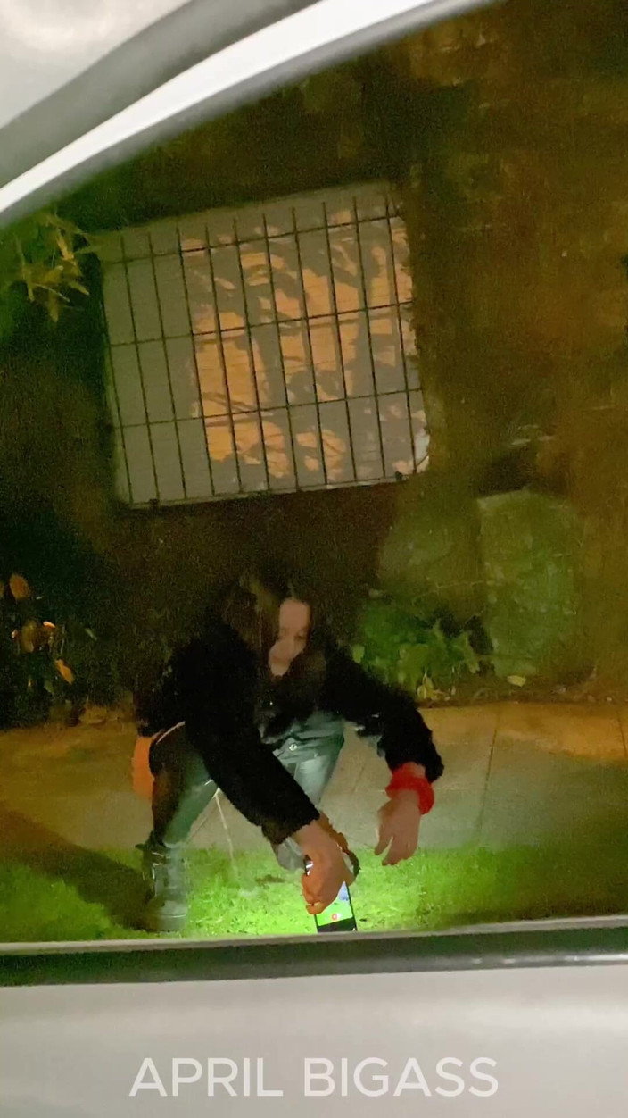 April BigAss: Arjantin sokaklarına işeyen üçlü grup seks, mar del plata, 2 fahişe birlikte!!...