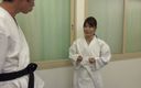 Caribbeancom: Japanisches teen von ihrem lehrer vor dem karate-unterricht gefickt