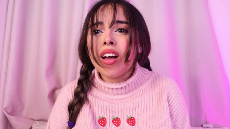 CuttieJennie: Tabu: üvey baba sadece yarağıyla bakire fışkırtıyor