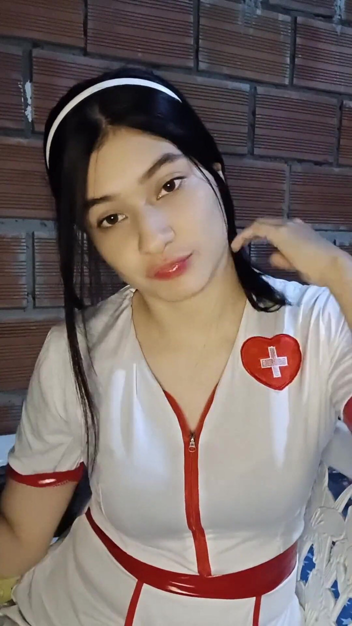 Yulieth Gomez: Ik zie mijn schoonzus masturberen en dan neuken we heerlijk