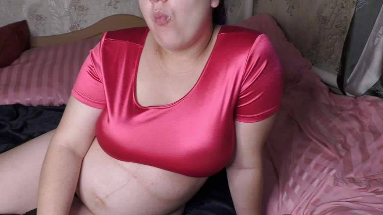 Milky Mari: La moglie traditrice con grandi tette mangia biscotti coperti di...