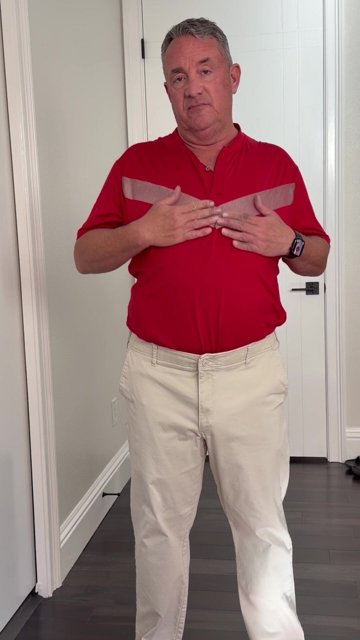 GottaLuvBB: Kırmızı iç çamaşırlı striptiz gösterisi