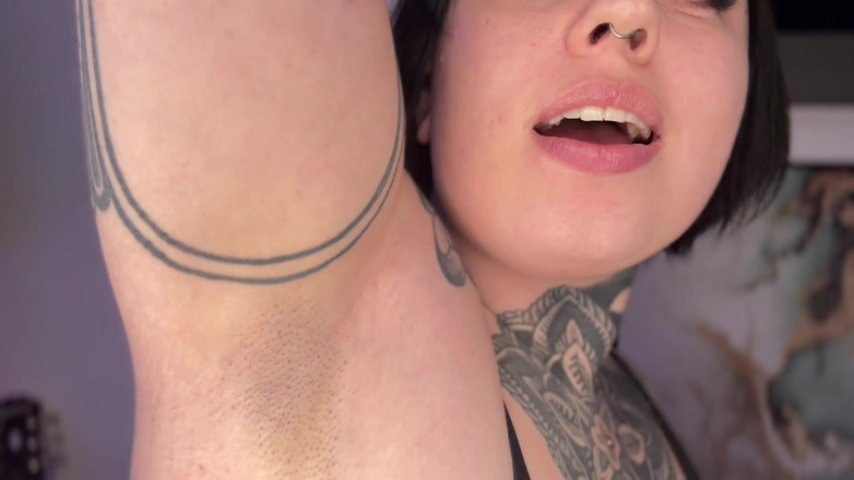 Miss Valentina: Kochanek pod pachami