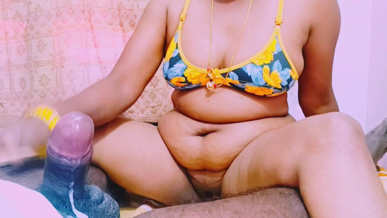 Telugu honey lips: Starszy z wioski zachowywał się niewłaściwie wobec swojej żony.