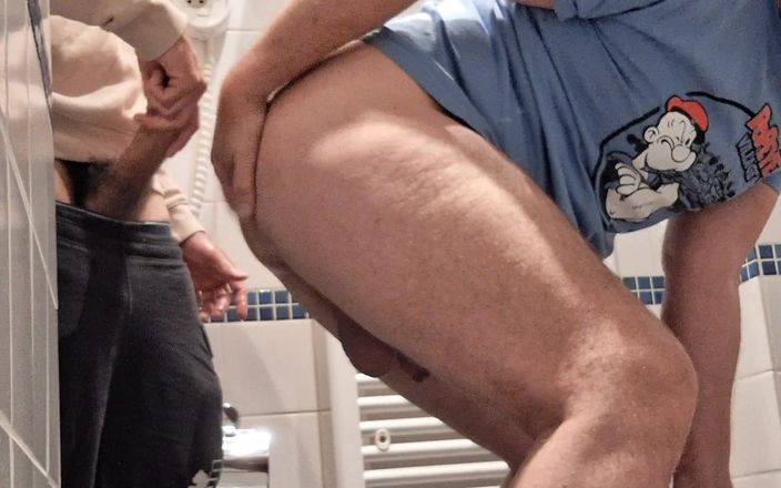 Dexterxxlfun: Paul fickt mich top secret. Papi-arsch bekommt einen riesigen großen...
