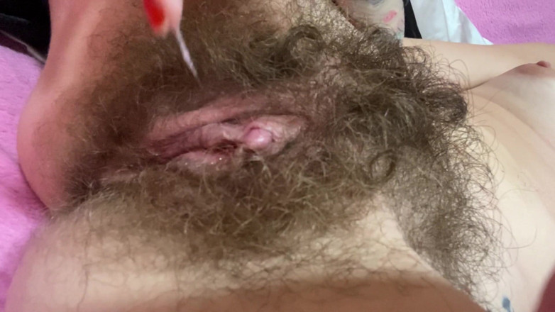 Cuteblonde666: Hairy cunt masturbation