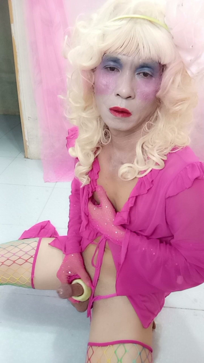 nguyen dang thien tri: Oanh Le Transgender Wearing Sexy Clothes, Pornography, Gentle Cock Jerking...